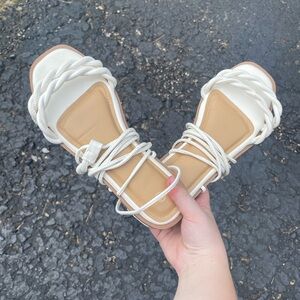 Women’s sandals